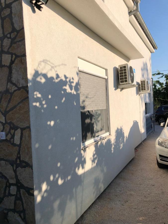 Appartement Vila Fajen Sukosan Exterior photo