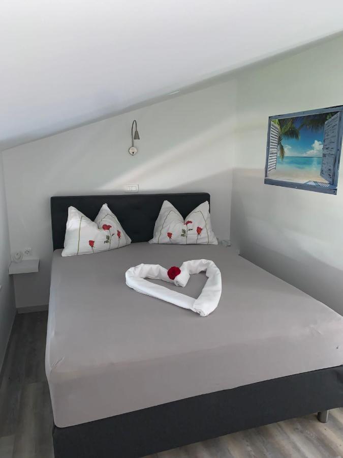 Appartement Vila Fajen Sukosan Exterior photo