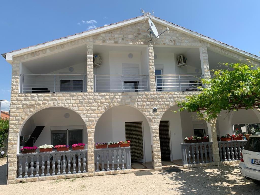 Appartement Vila Fajen Sukosan Exterior photo